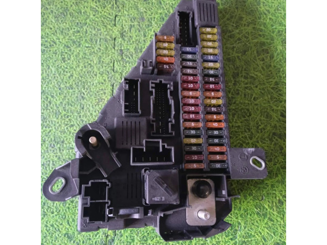 Pojistková skříňka 6906619 BMW M5 2007