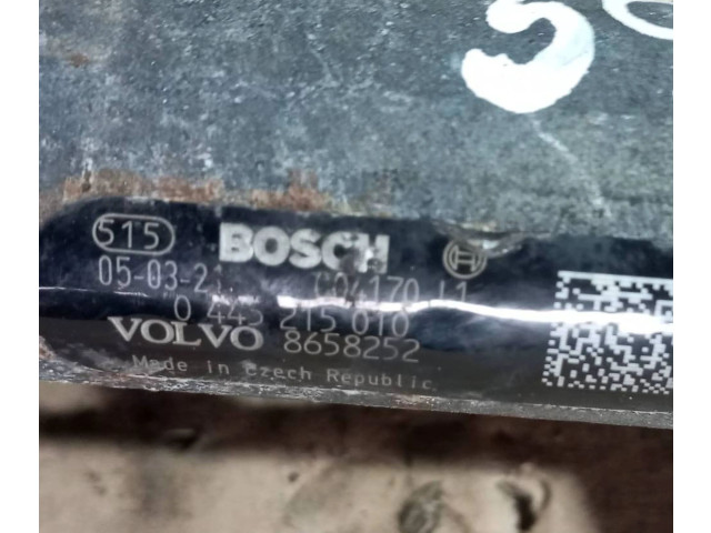 Топливная рампа 8658252, 0445215015 Volvo V70