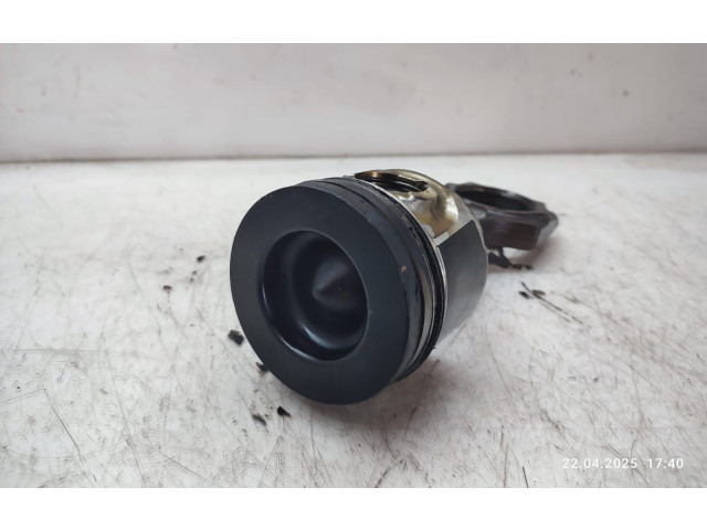  Поршень с шатуном    Honda CR-V  