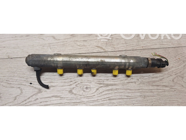 Топливная рампа 0445214051   Honda Accord   для двигателя F18B2