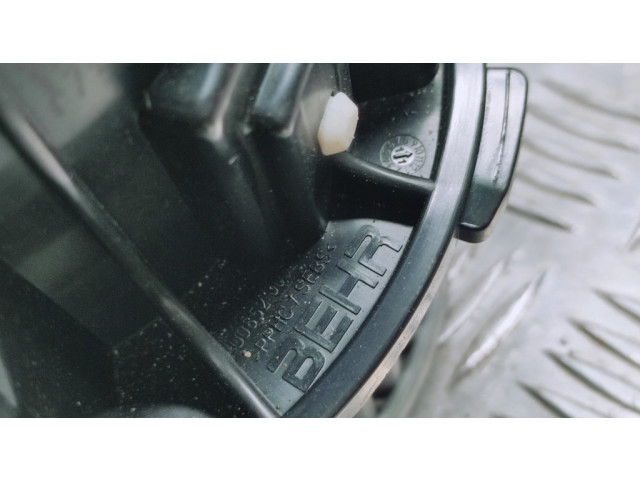 Вентилятор печки    U0851004   Audi A4 S4 B8 8K