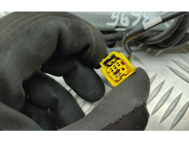 Подушка безопасности в сиденье 5E0880242A Skoda Octavia Mk3 (5E)