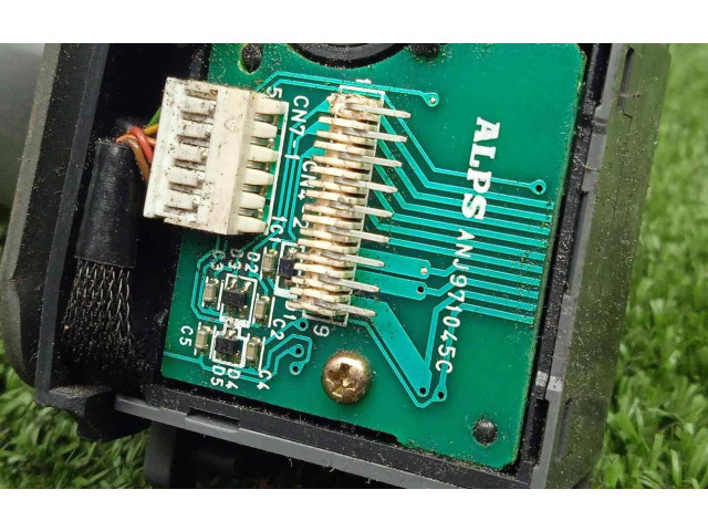 Ручка стеклоочистителей Volvo S60