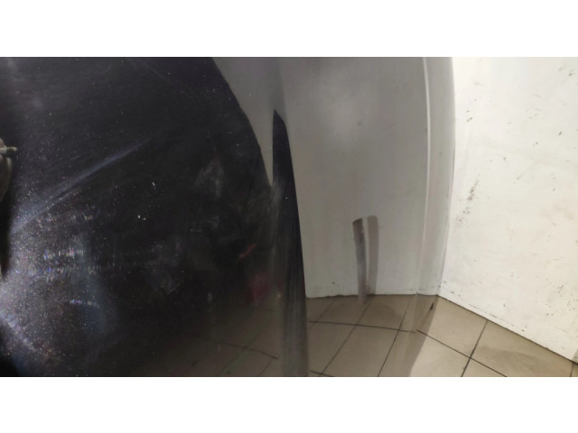 Капот двигателя