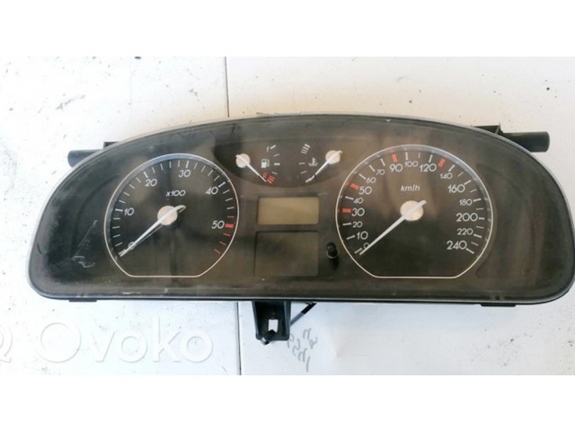 Přístrojová deska Renault Laguna II 2002 8200170314, 501018880068