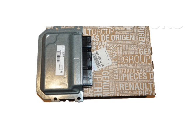 Řídící jednotka 237108979R, 237108979R Renault Sandero II 2013