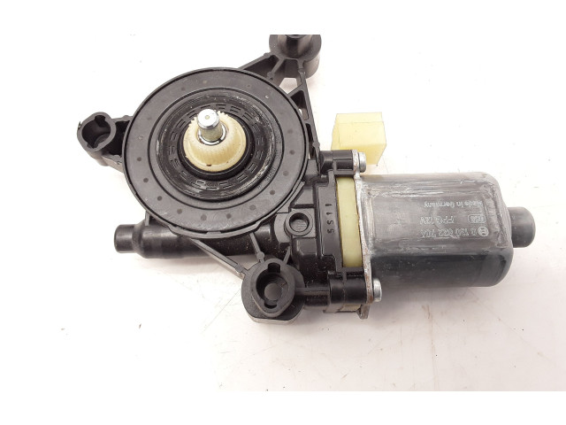 Передний двигатель механизма для подъема окон