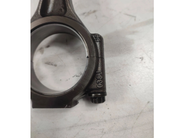  Поршень с шатуном  038J  Volkswagen PASSAT B6  