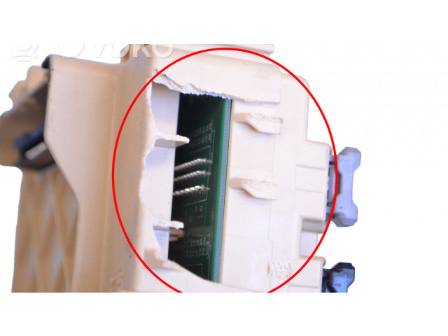 Блок предохранителей 63586795 Lexus NX