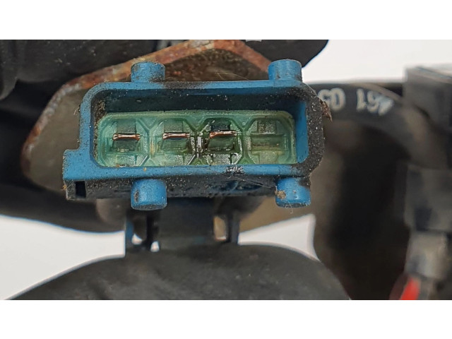 Моторчик стеклоочистителя 4240552 Saab 900