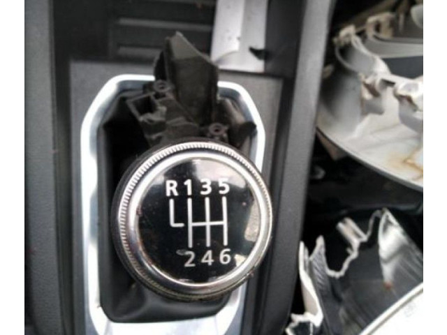 Панель приборов    Renault Clio V       