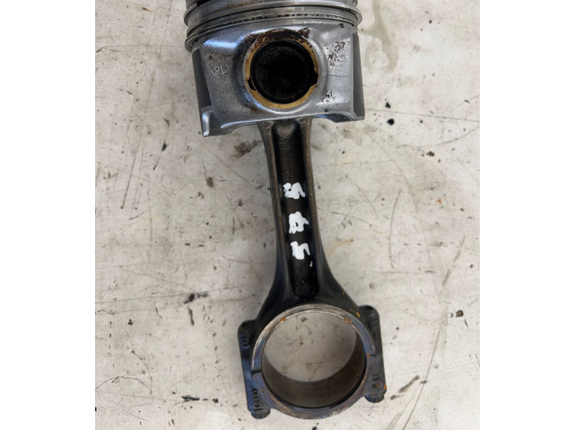  Поршень с шатуном  81L155  Skoda Superb B6 (3T)  