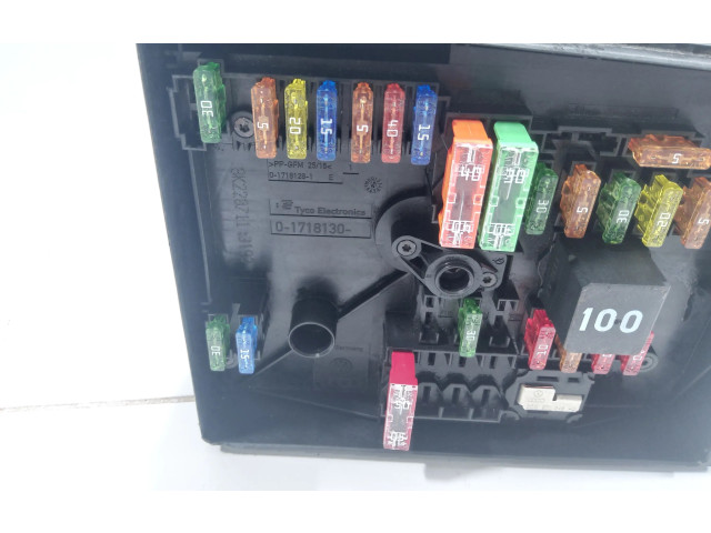 Блок предохранителей 017033908, 1K0937629A Audi A3 S3 A3 Sportback 8P