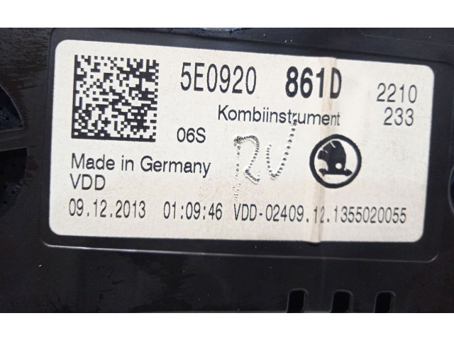 Панель приборов 5E0920861D   Skoda Octavia Mk3 (5E)       