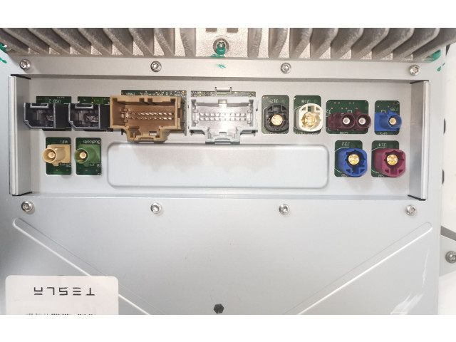 Дисплей 1045006-00-C, 1002294-00-H Tesla Model X