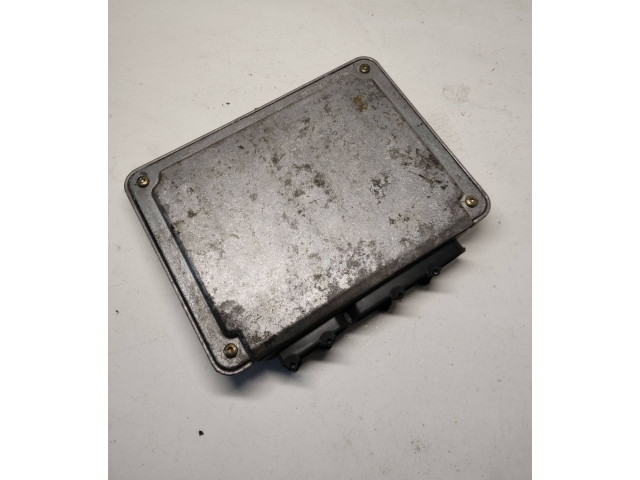 Блок управления двигателя 038906018GM, 28SA4070 Skoda Octavia Mk1 (1U)
