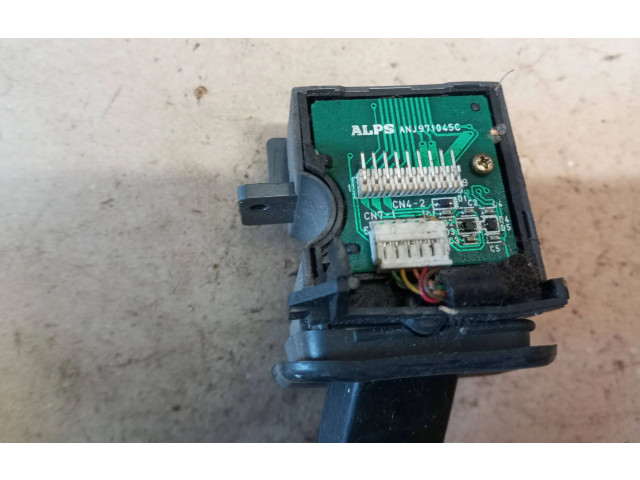 Ручка стеклоочистителей ANJ971045C   Volvo V70