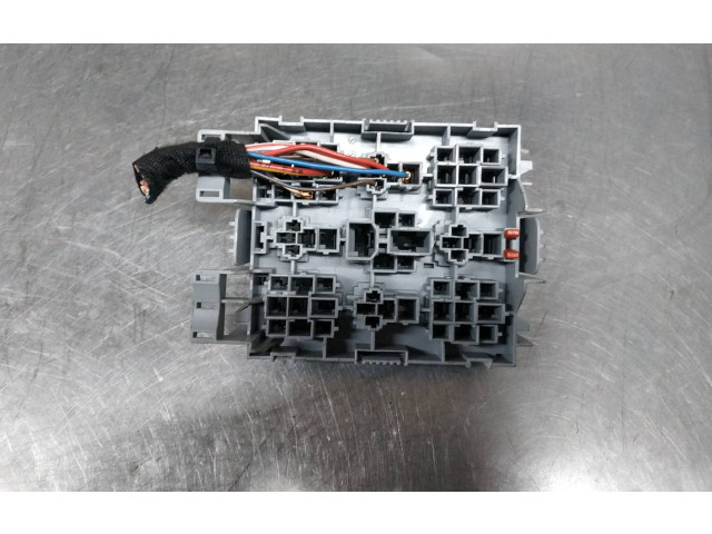 Pojistková skříňka 7L0937503A Porsche Cayenne (9PA) 2005