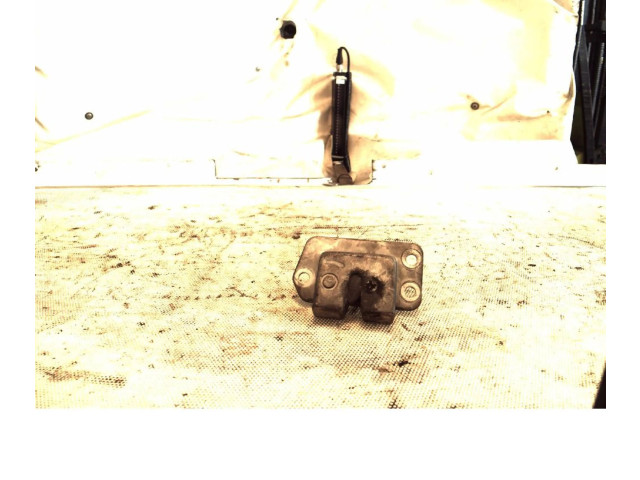 Замок багажника Nissan Vanette - года