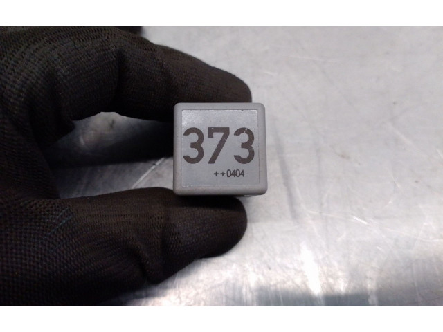 Pojistková skříňka 8D0951253A Audi A6 S6 C6 4F 2004