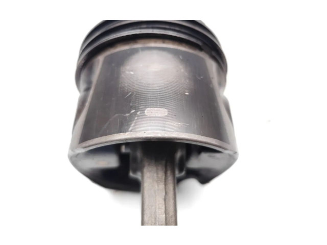 Поршень с шатуном D5244T4   Volvo XC90