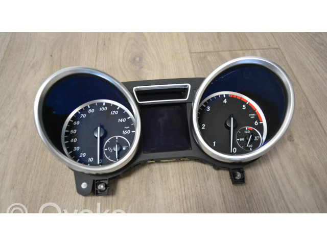 Přístrojová deska Mercedes-Benz GL X166 2012 A1669002605