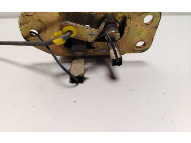 Zámek zadních dveří Volvo S40, V40 2001