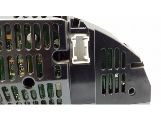 Панель приборов A2049004402, A2044403211   Mercedes-Benz C W204       