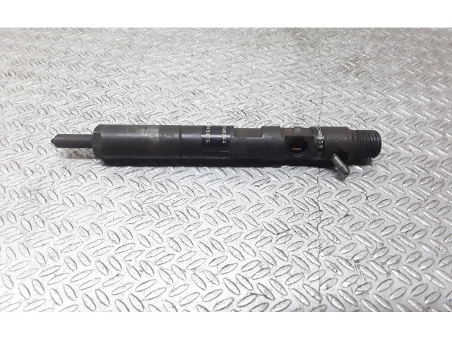 Форсунка 8200240244, 8200049876    Renault Clio II  - 