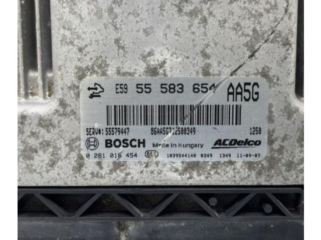 Блок управления двигателя 55583654   Opel Meriva B