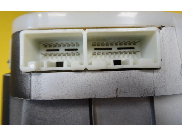 Панель приборов FDGE6VD Mazda 626