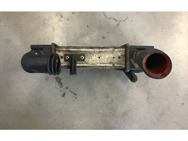 Интеркулер  8200471885, 880590XC   Renault Clio III 