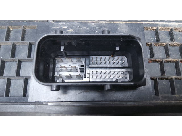 Модуль управления ручным тормозом