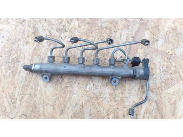 Vstřikovací lišta 314002A420, 0445214181   Hyundai i30  pro naftový motor 1.6  1.6L L4 DOHC 16V 2WD