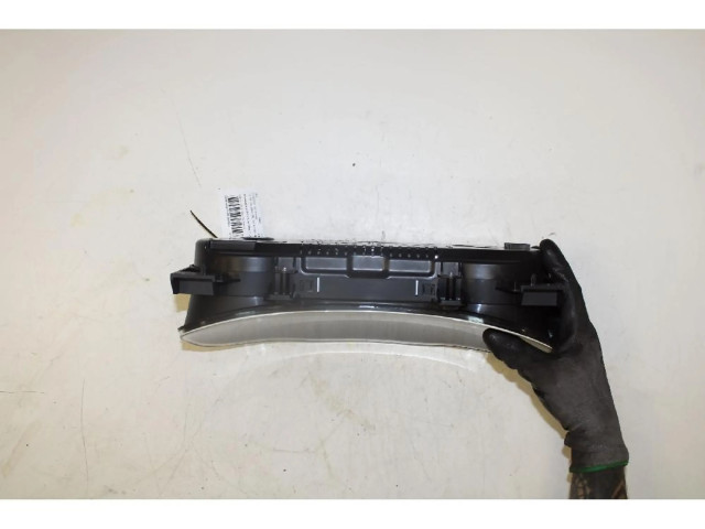 Панель приборов    Jeep Renegade       