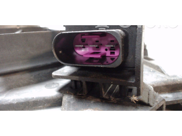 Вентилятор радиатора     6Q0121207L, NICHTZUTREFFEND    Skoda Fabia Mk1 (6Y) 