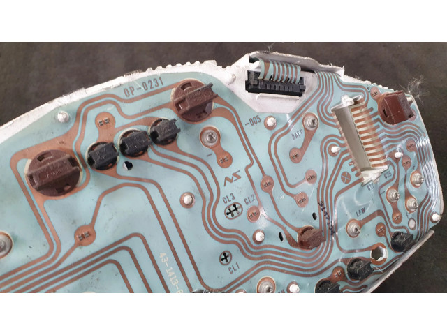 Панель приборов 0P017900 Mitsubishi Carisma