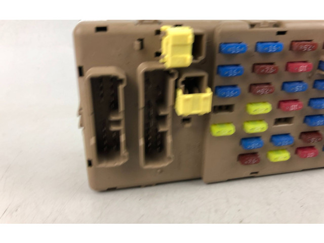 Pojistková skříňka 6111196 Subaru Outback 2008