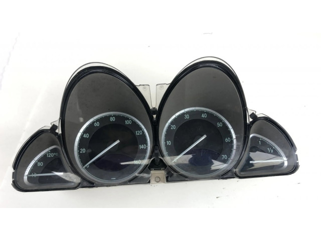 Přístrojová deska Mercedes-Benz SL R230 2003 110080091, A2305401111