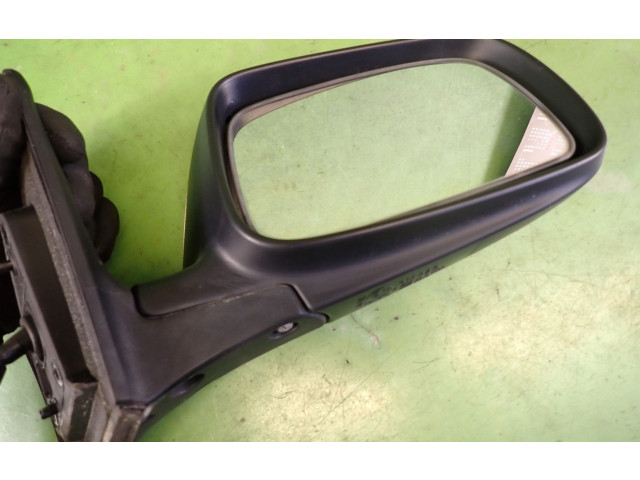 Zpětné zrcátko Toyota Avensis T220 2003