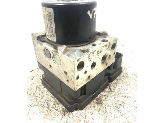 Блок АБС 30681619, 000404972C1   Volvo  V70  2008 - 2013 года