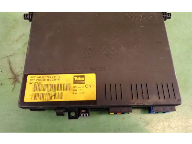 Блок предохранителей 730044129646022880 Citroen Xsara