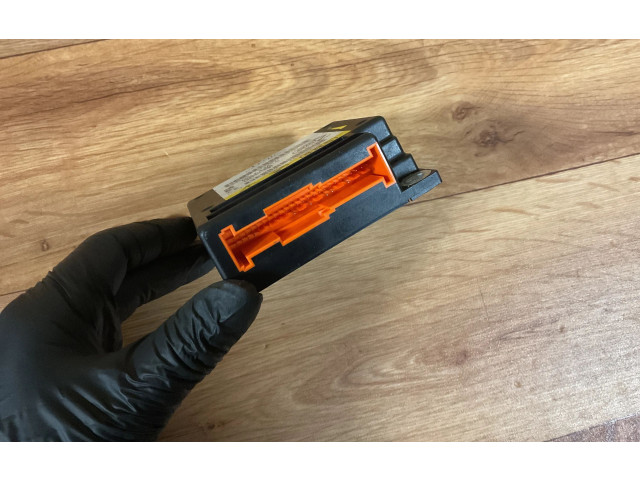 Блок управления надувных подушек 1499801080, L4V4E05A235   Citroen C8