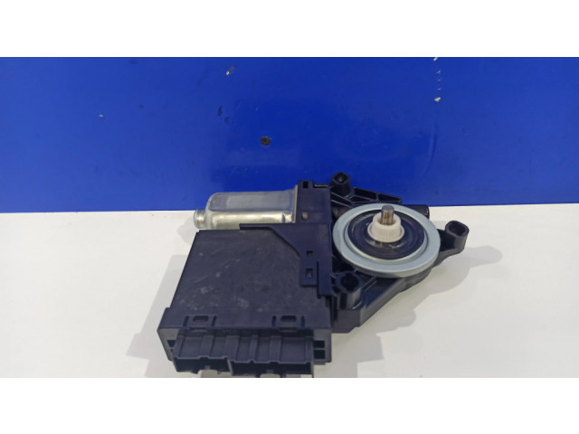 Передний двигатель механизма для подъема окон