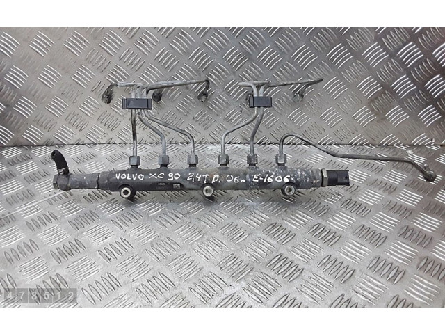 Топливная рампа 0445215015   Volvo XC90  