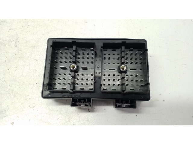 Блок предохранителей 96821082 Chevrolet Captiva