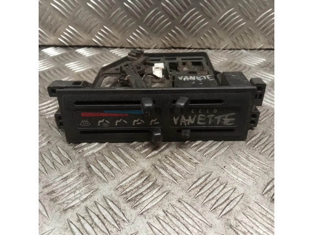 Блок управления климат-контролем    Nissan Vanette