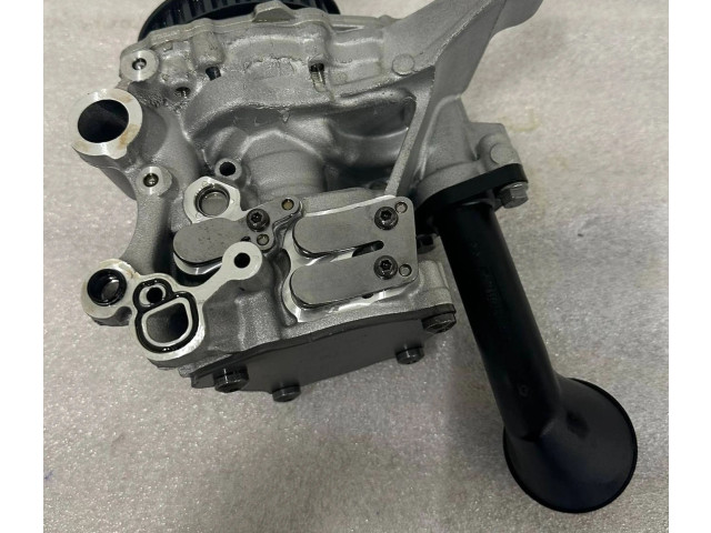 Масляный насос   04L145208T  Skoda Octavia Mk3 (5E) 