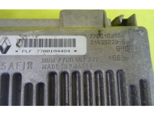 Блок управления двигателя 7700103966, 7700104484   Renault Twingo I