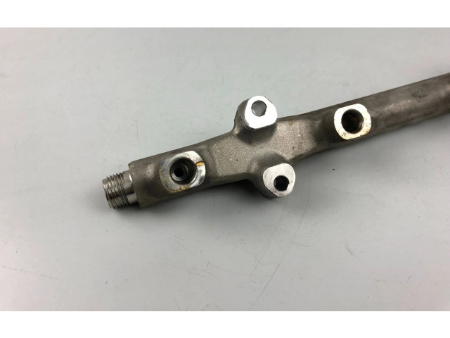 Топливная рампа 05E133320B Volkswagen Golf VIII